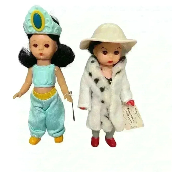 Madame Alexander Wendy dolls as Cruella and Jasmine VTG tiny dolls measuring <6” - Picture 1 of 4